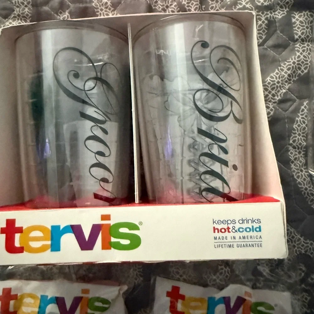 Tervis NWT Tumbler/Bride & Groom, Bridesmaid Clear Tumblers Set (2 Lids) 16 oz